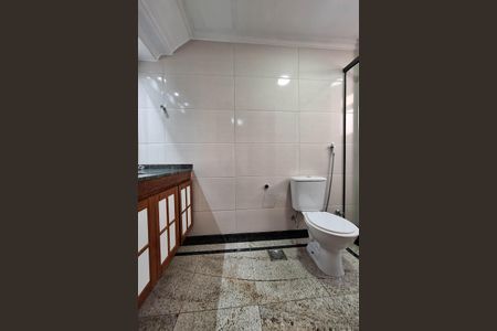 Apartamento à venda com 285m², 4 quartos e 3 vagasBanheiro da Suíte 2