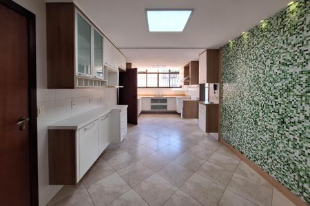 Apartamento à venda com 285m², 4 quartos e 3 vagasCozinha