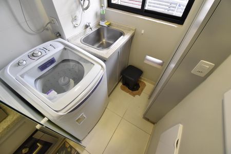 Apartamento para alugar com 56m², 2 quartos e 1 vagaÁrea de Serviço