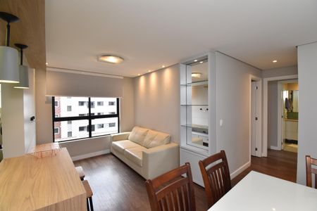 Sala de apartamento para alugar com 2 quartos, 56m² em Santo Inácio, Curitiba