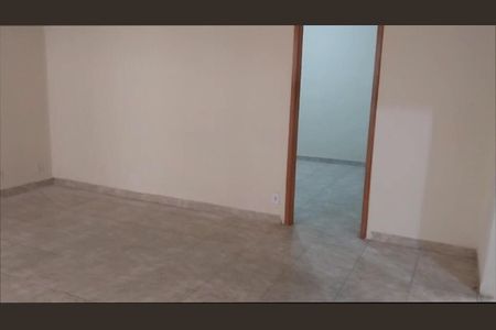 Casa para alugar com 324m², 2 quartos e 2 vagasQuarto