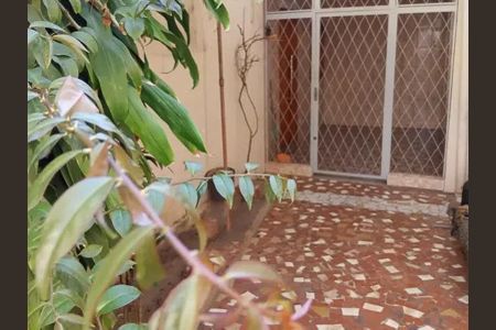 Casa para alugar com 324m², 2 quartos e 2 vagasÁrea externa