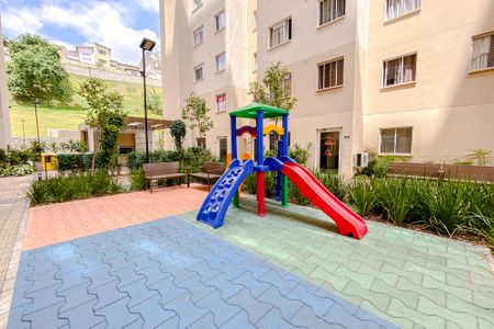 Apartamento para alugar com 36m², 2 quartos e sem vagaÁrea comum - Playground