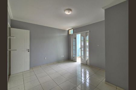 Casa para alugar com 190m², 4 quartos e 2 vagasSuíte 2