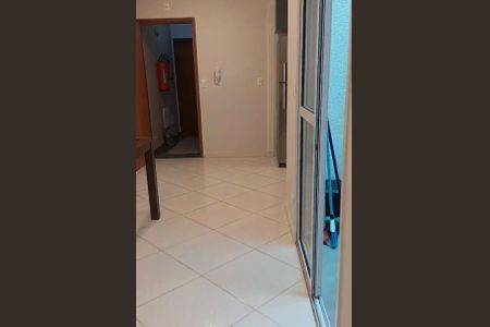 Sala de apartamento para alugar com 2 quartos, 48m² em Utinga, Santo André