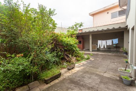Casa à venda com 336m², 3 quartos e 4 vagasQuintal