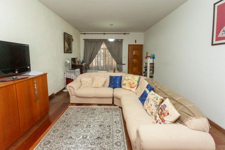 Casa à venda com 336m², 3 quartos e 4 vagasSala