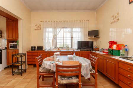 Casa à venda com 336m², 3 quartos e 4 vagasCozinha