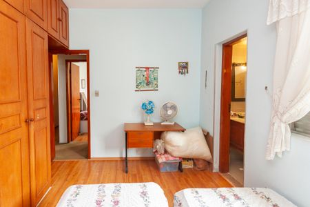 Casa à venda com 336m², 3 quartos e 4 vagasQuarto Suíte 2