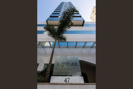 Apartamento para alugar com 43m², 1 quarto e 1 vagaFachada