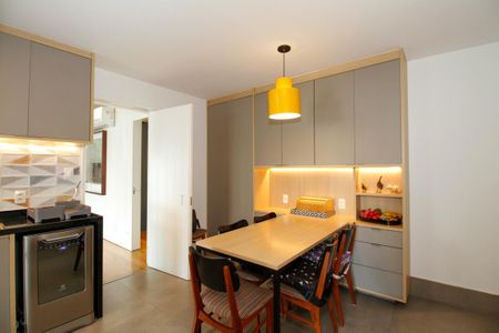 Apartamento à venda com 162m², 3 quartos e 2 vagasCozinha