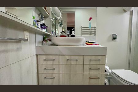 Apartamento para alugar com 200m², 3 quartos e 3 vagasBanheiro da Suíte