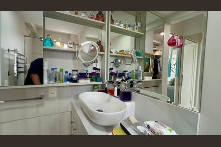 Apartamento para alugar com 200m², 3 quartos e 3 vagasBanheiro da Suíte