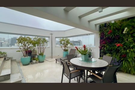 Apartamento para alugar com 200m², 3 quartos e 3 vagasCobertura