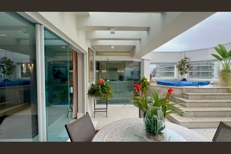 Apartamento para alugar com 200m², 3 quartos e 3 vagasCobertura