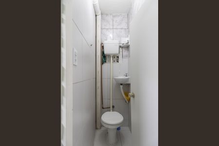 Casa à venda com 50m², 2 quartos e 2 vagasBanheiro