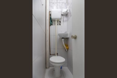 Casa à venda com 50m², 2 quartos e 2 vagasBanheiro