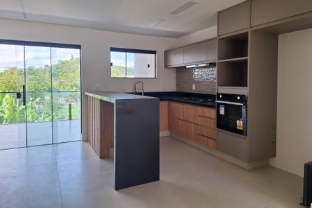 Casa para alugar com 465m², 4 quartos e 4 vagasCozinha