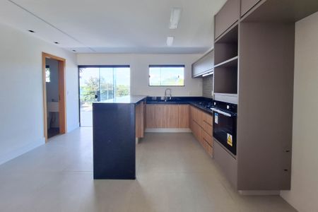 Casa para alugar com 465m², 4 quartos e 4 vagasCozinha