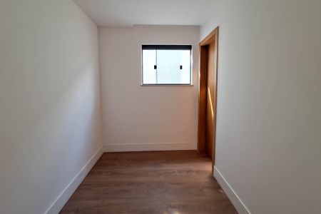 Casa para alugar com 465m², 4 quartos e 4 vagasCloset da suíte 3