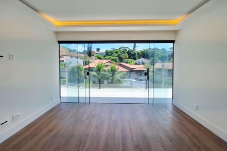 Casa para alugar com 465m², 4 quartos e 4 vagasSuíte 1