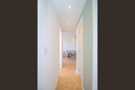 Apartamento à venda com 62m², 2 quartos e sem vagaCorredor