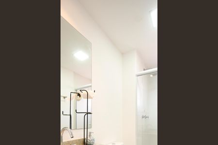 Apartamento à venda com 112m², 2 quartos e 2 vagas Apartamento à venda com 112m², 2 quartos e 2 vagasBanheiro da Suíte 03