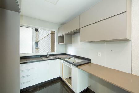 Apartamento à venda com 93m², 3 quartos e 2 vagasCOZINHA