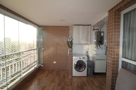 Apartamento à venda com 58m², 2 quartos e 1 vagaVaranda