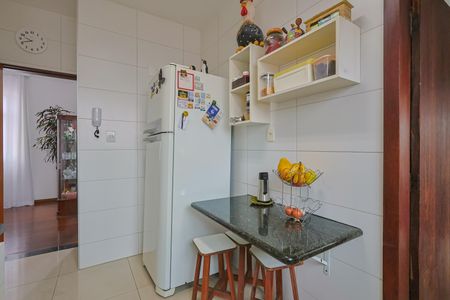Cozinha de apartamento à venda com 4 quartos, 120m² em Cidade Nova, Belo Horizonte