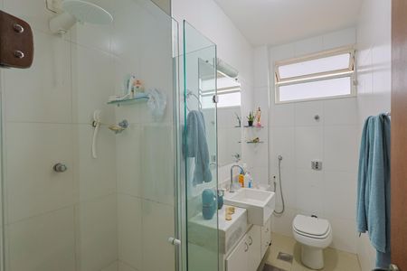Apartamento à venda com 120m², 4 quartos e 2 vagas Apartamento à venda com 120m², 4 quartos e 2 vagasBanheiro