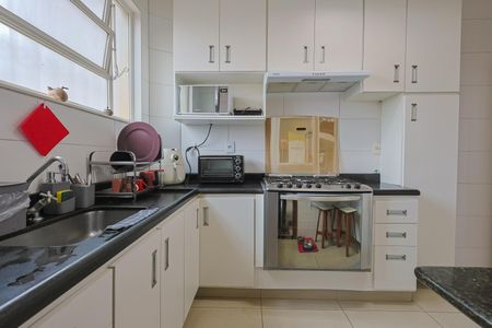 Cozinha de apartamento à venda com 4 quartos, 120m² em Cidade Nova, Belo Horizonte