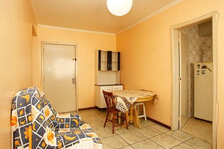 Sala de apartamento para alugar com 1 quarto, 50m² em Centro Histórico, Porto Alegre