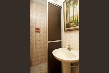 Banheiro de apartamento para alugar com 1 quarto, 50m² em Centro Histórico, Porto Alegre