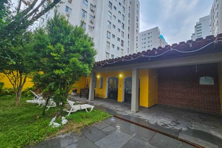 Casa para alugar com 329m², 6 quartos e 2 vagas