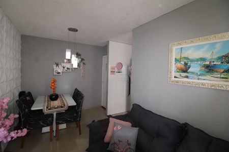 Sala de apartamento para alugar com 2 quartos, 50m² em Vila Jaraguá, São Paulo