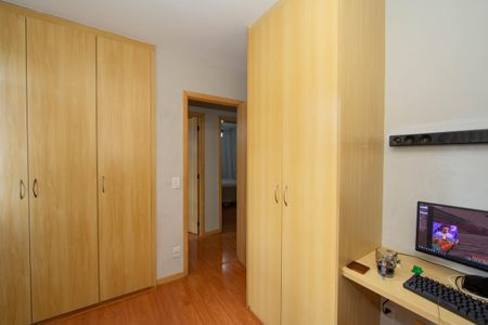 Apartamento à venda com 78m², 3 quartos e 2 vagasQUARTO3