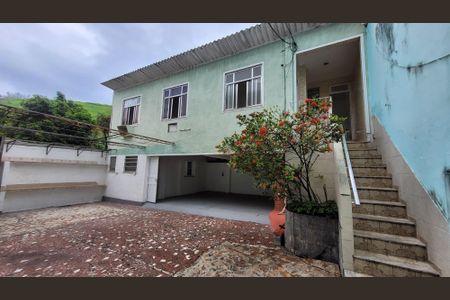 Casa para alugar com 90m², 2 quartos e 1 vagaFachada