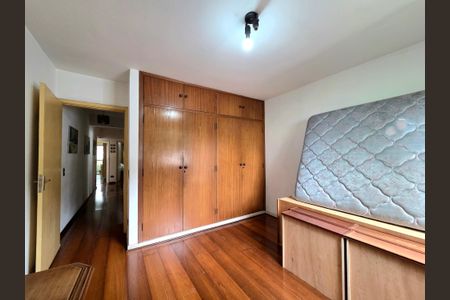 Apartamento à venda com 164m², 3 quartos e 1 vaga Apartamento à venda com 164m², 3 quartos e 1 vagaQuarto 2