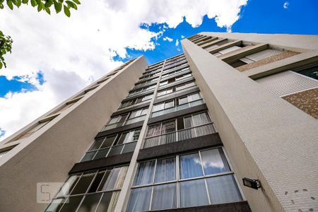 Apartamento à venda com 164m², 3 quartos e 1 vaga Apartamento à venda com 164m², 3 quartos e 1 vagaFachada