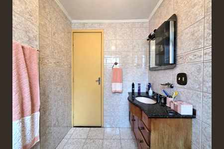 Apartamento à venda com 164m², 3 quartos e 1 vaga Apartamento à venda com 164m², 3 quartos e 1 vagaBanheiro Social