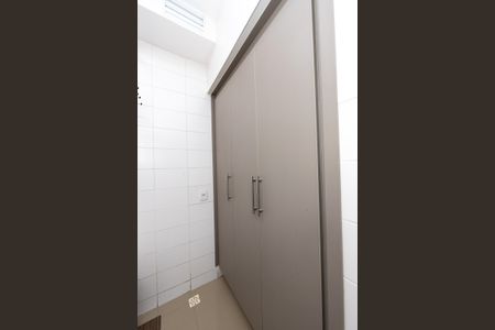 Apartamento à venda com 105m², 3 quartos e 2 vagas Apartamento à venda com 105m², 3 quartos e 2 vagasÁrea de Serviço