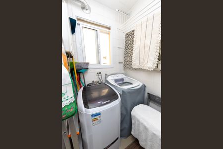 Apartamento à venda com 105m², 3 quartos e 2 vagas Apartamento à venda com 105m², 3 quartos e 2 vagasÁrea de Serviço