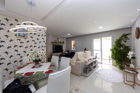 Apartamento à venda com 105m², 3 quartos e 2 vagas Apartamento à venda com 105m², 3 quartos e 2 vagasSala