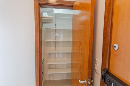 Apartamento para alugar com 170m², 4 quartos e 4 vagasDespensa da Área de Serviço