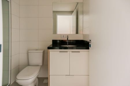 Banheiro de apartamento para alugar com 1 quarto, 30m² em Quitaúna, Osasco