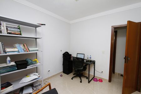 Apartamento à venda com 90m², 3 quartos e 2 vagasQuarto 3