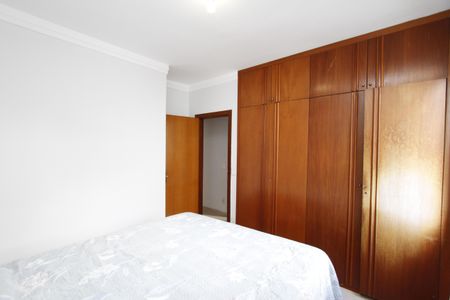 Apartamento à venda com 90m², 3 quartos e 2 vagasQuarto 1