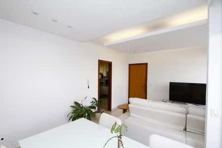 Sala de apartamento à venda com 3 quartos, 90m² em Nova Suíça, Belo Horizonte