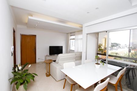 Sala de apartamento à venda com 3 quartos, 90m² em Nova Suíça, Belo Horizonte